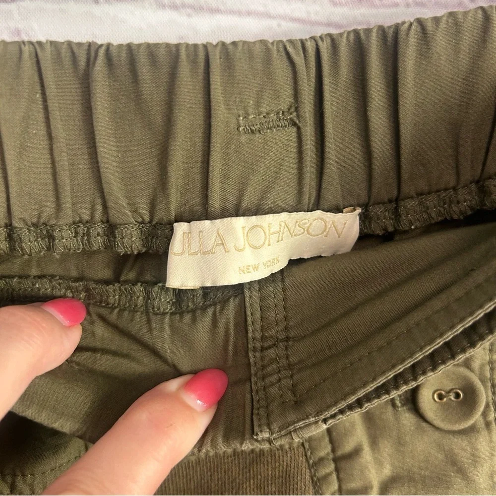 Ulla Johnson olive green designer mixed media shorts retro chic button accent